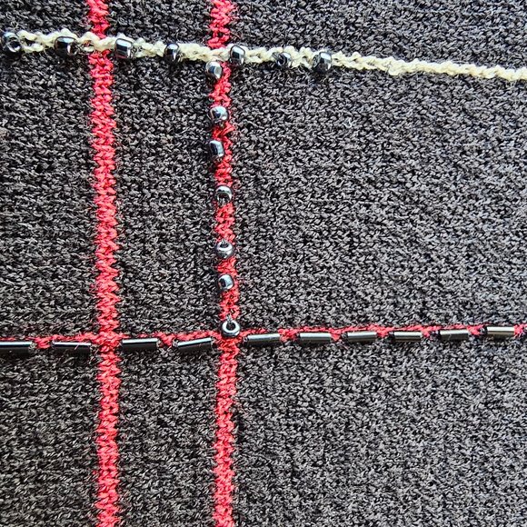 Petite Sophisticate Plaid Scoop Neck Knit Top Vest | NWOT | SP | Blk Red Cream - Picture 13 of 16